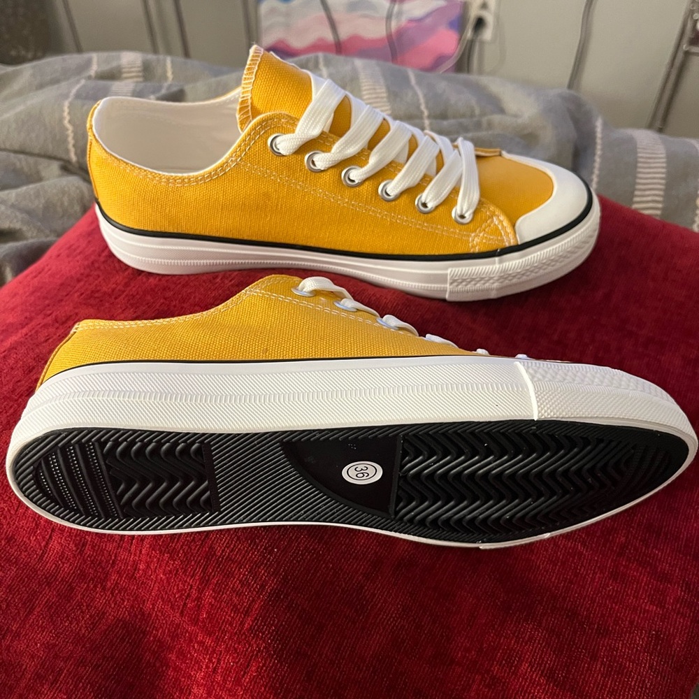Brand New Casual Sneakers size 36